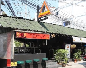 The Triangle Bar: ���� �� ������