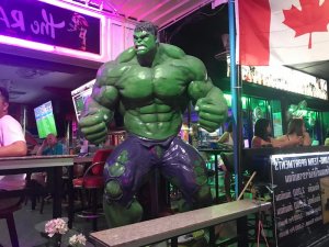 Rabbit Hole in Pattaya: ���� �� ������